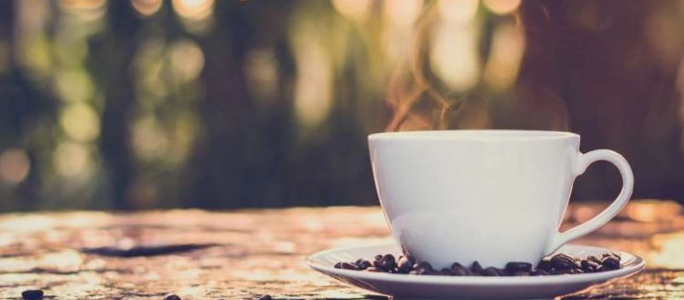 Πόσες κούπες καφέ μπορούμε να πίνουμε τελικά καθημερινά;